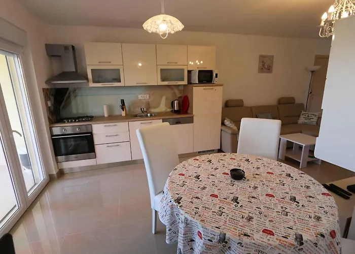 Appartement In Silo-insel Krk 55282