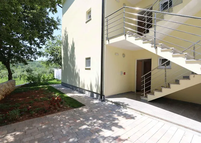 Appartement In Silo-insel Krk 55282